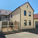 1-6 Personen - Parkplatz - Terrasse - Kueche - Wlan - Balkon *