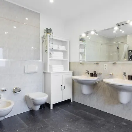 1-6 Personen - Parkplatz - Terrasse - Kueche - Wlan - Balkon * Haßloch