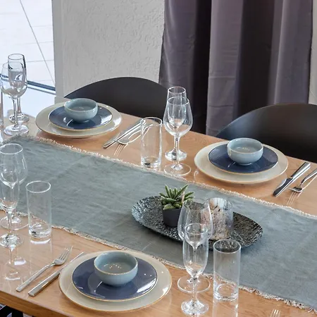 1-6 Personen - Parkplatz - Terrasse - Kueche - Wlan - Balkon *