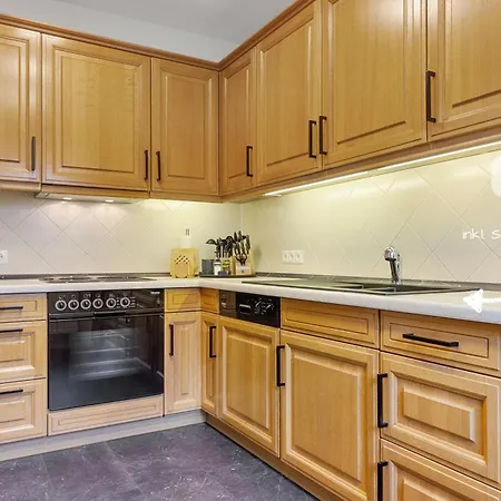 1-6 Personen - Parkplatz - Terrasse - Kueche - Wlan - Balkon Lejlighed Haßloch